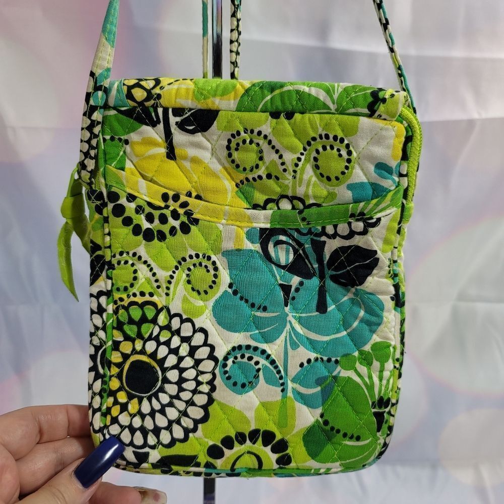 Vera Bradley Mini Hipster Crossbody Limes Up Retired Print Bag - Picture 2 of 12